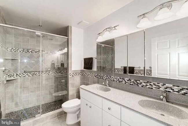 Photo - 8303 Bluebird Way Unidad A