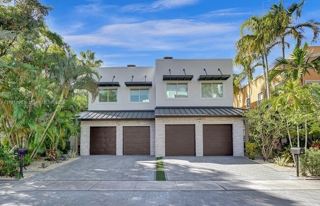 Photo - 453 SW 5th Ave