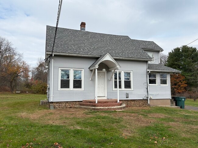 Building Photo - 152 Blacks Rd Unit 1st floor