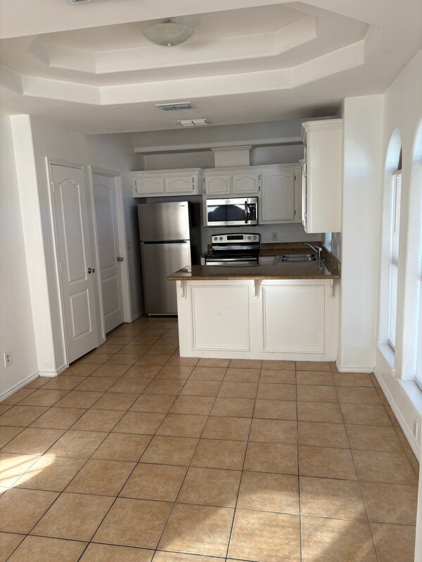Photo - 900 S Palm Dr Unit 4