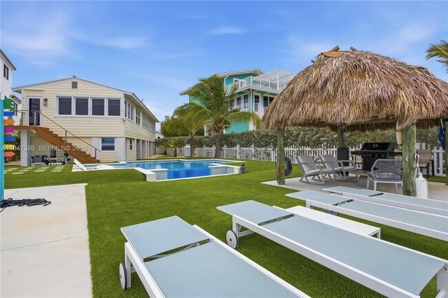 235 Tavernier Dr