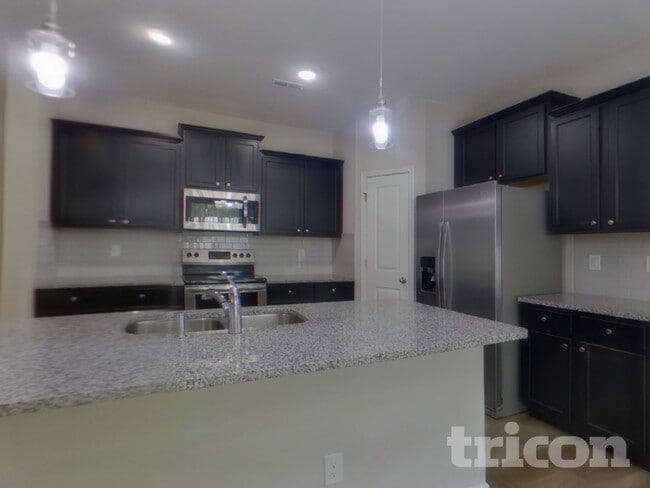 Photo - 213 Spring Knoll Dr