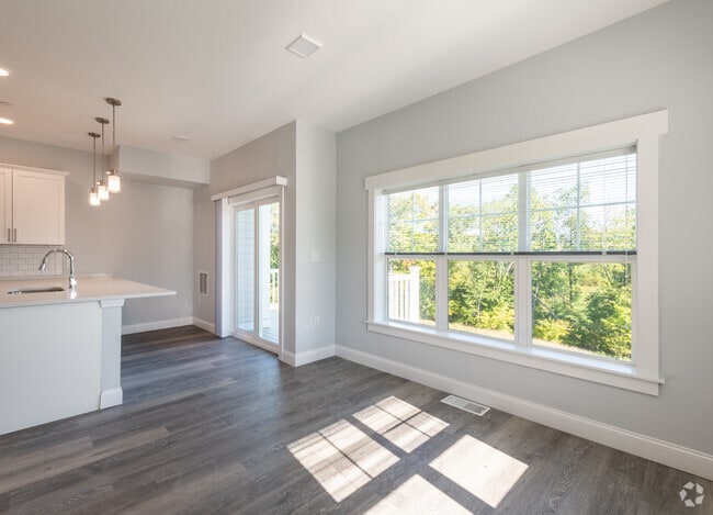 2BR, 2BA - 1,800SF