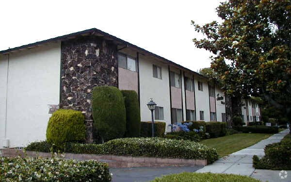 Photo - Florentine Villa Apartments