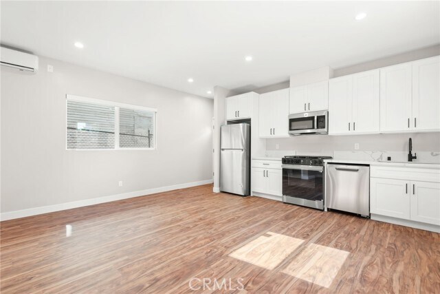 Photo - 145 E 36th Pl