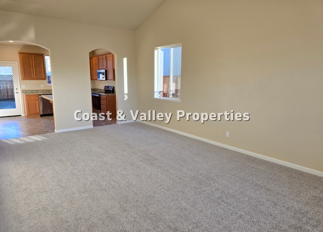 Photo - King City Home for RENT!!!