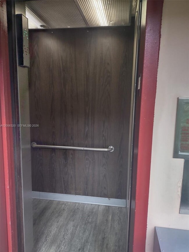 Photo - 10625 SW 112th Ave Unit 301