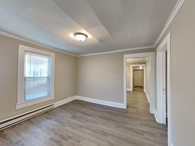 Photo - 113 Kingsway Dr