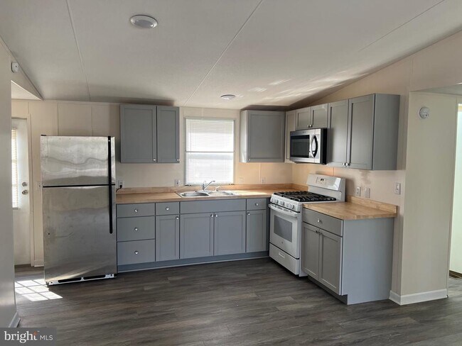 Photo - 111 Dugan Ct Casa