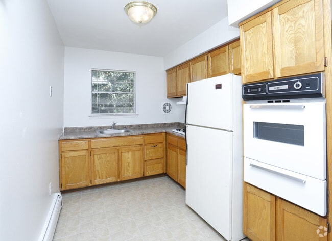 Kitchen - Lexington Village