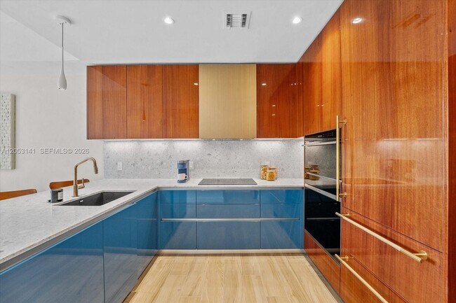 Photo - 2678 Tigertail Ave Unit 315