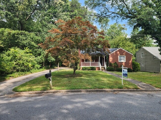 302 Potter Dr