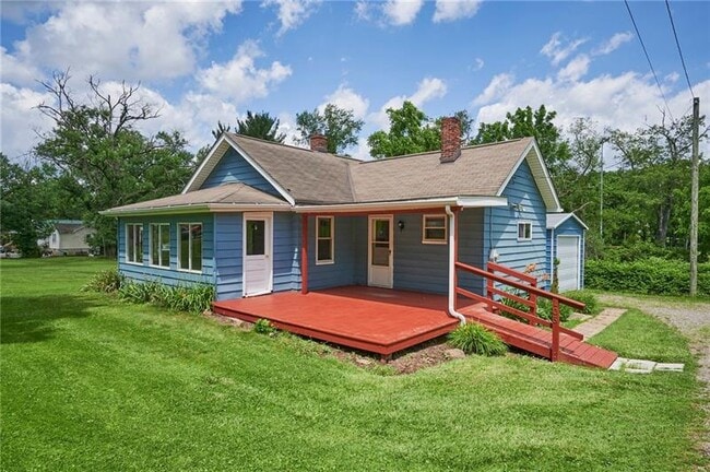 Photo - 105 Howard Derrick Ln