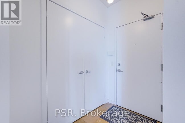 Photo - 218 Queens Quay W Unit 1506