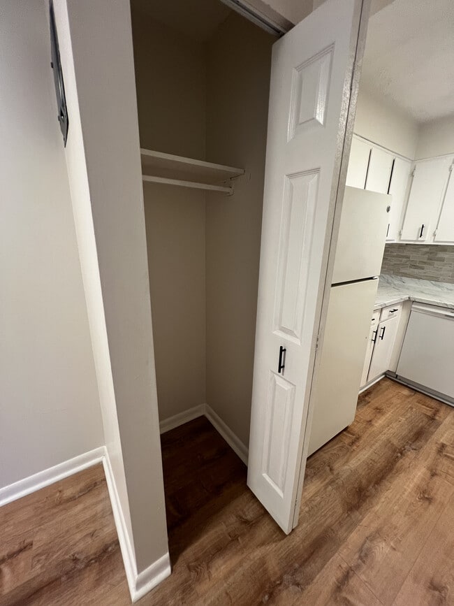 Photo - Hamburg Heights