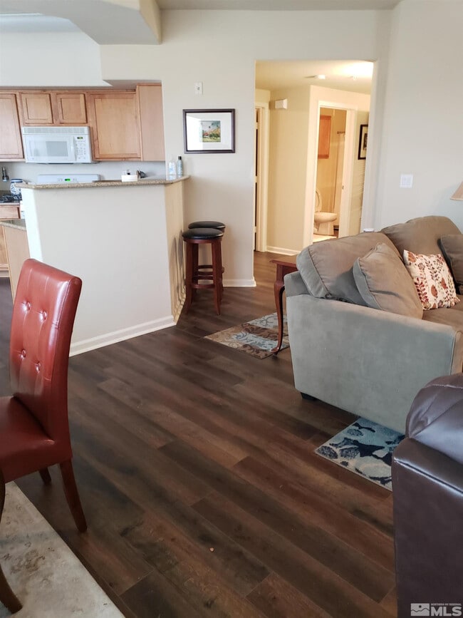 Photo - 1325 S Meadows Pkwy