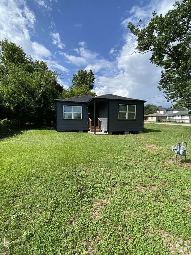 Building Photo - 8123 Betty Boop St Rental