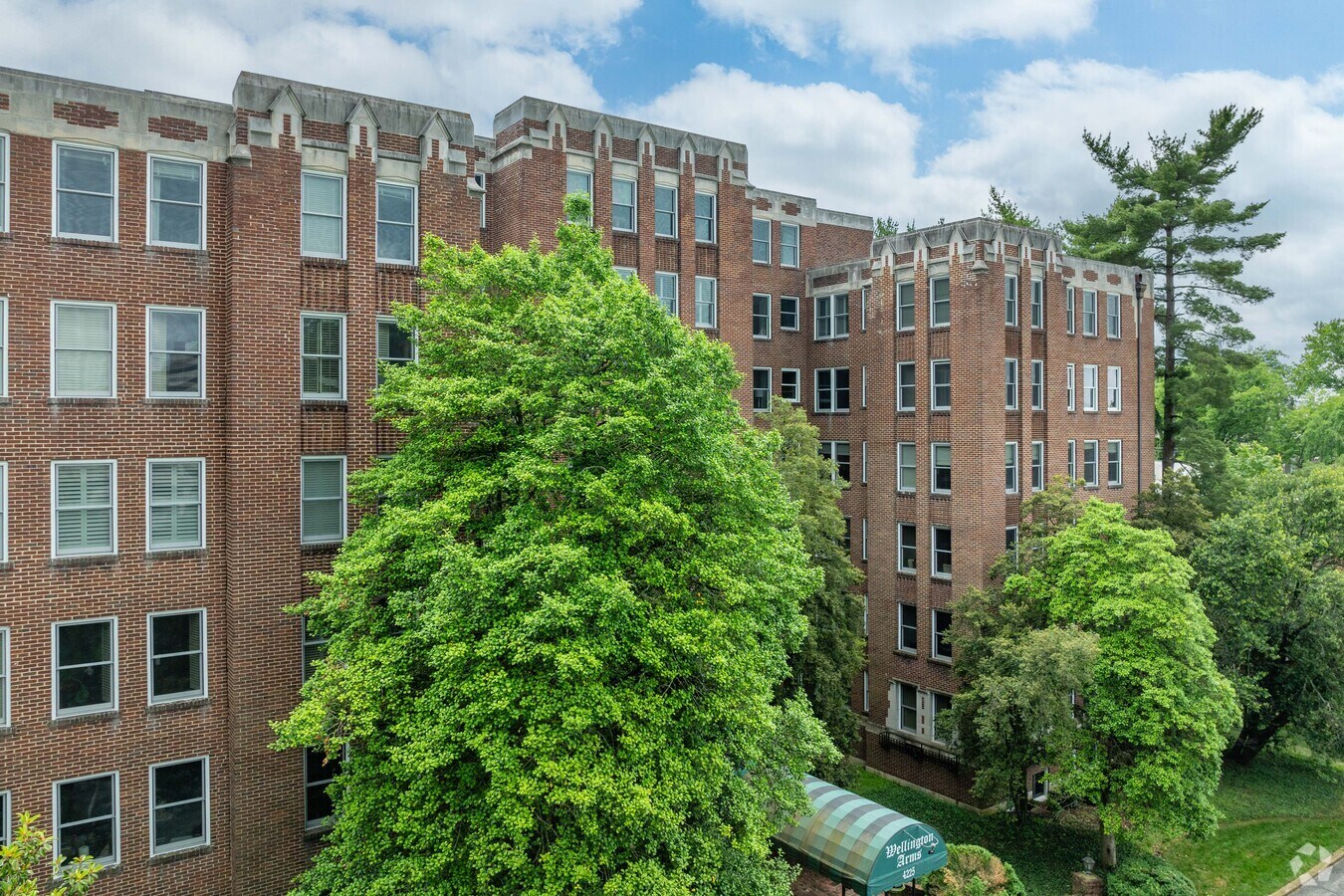 Photo - Wellington Arms