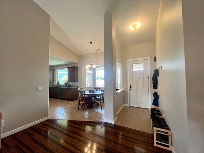 Photo - Modern 3 Bedroom Home