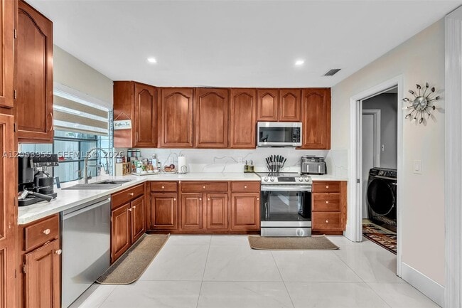 Building Photo - 630 SW 100th Terrace