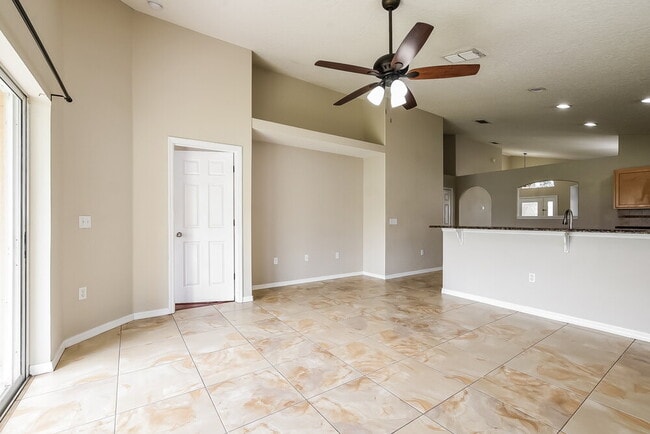 Photo - 14643 Lady Victoria Blvd