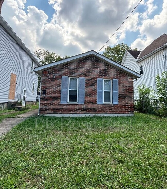Building Photo - 1025 Heaton St Rental