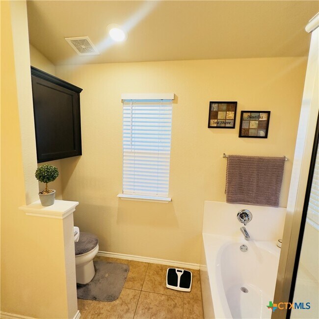 Photo - 1521 Starlight Dr