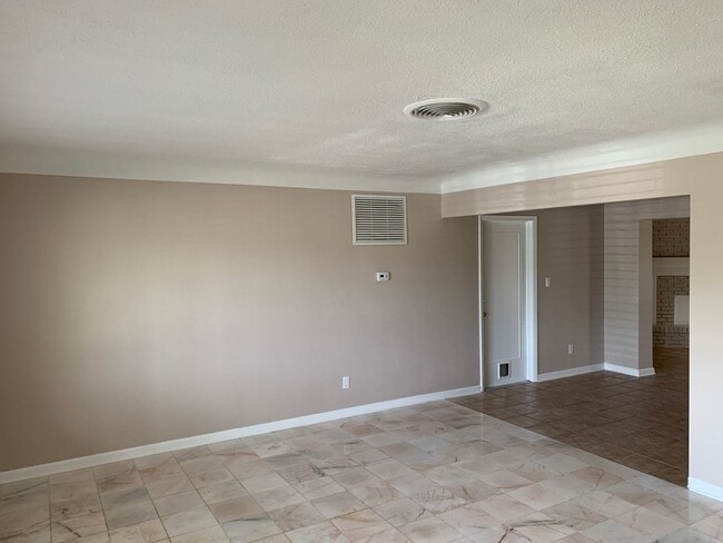 Photo - 3 Bed, 2 Bath Home for Rent in Northeast St. Pete