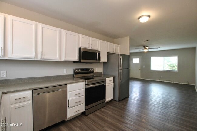 Photo - 1732 W Maricopa St Unit 1