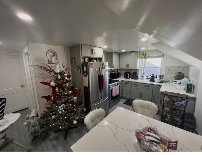 Photo - 28 Linden Ave