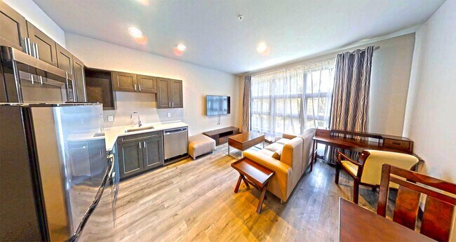 Photo - 209 E University Ave