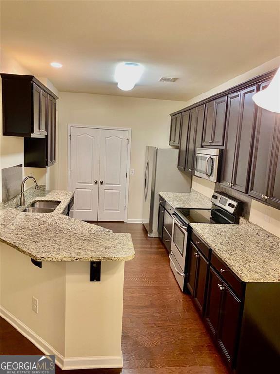 Photo - 166 Granite Way