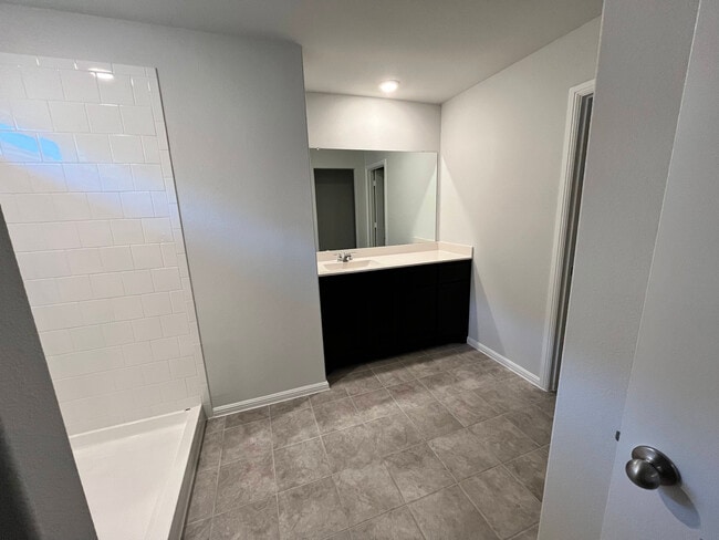 Photo - 5909 Silverjack Trl