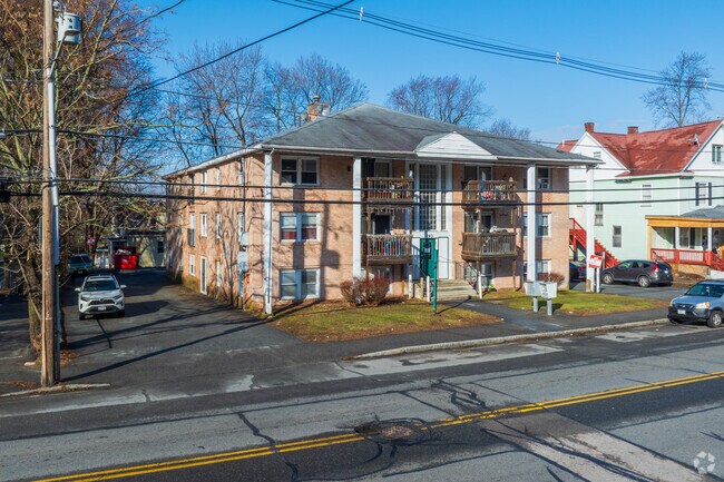 693 Nesmith St - 293 Nesmith St Apartments