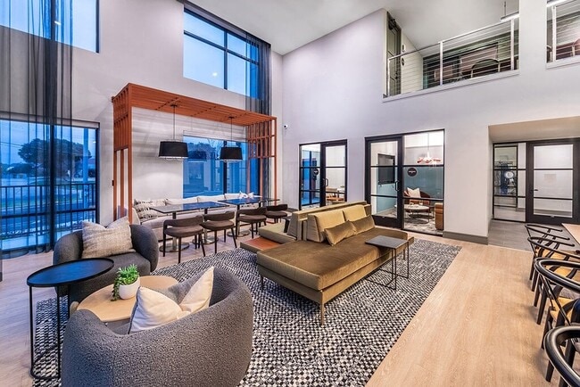 Luca Apartments