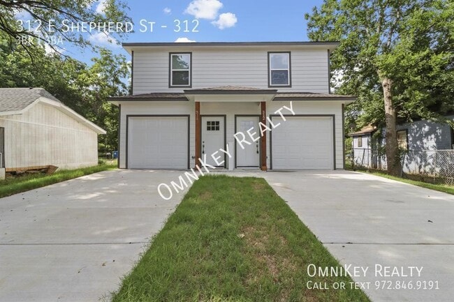 Building Photo - 312 E Shepherd St Unit 312