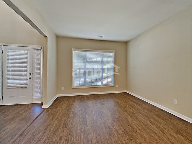 Photo - 2323 Jasmine Glen Dr