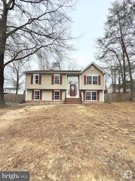 Building Photo - 8707 Forest Glen Cir Rental