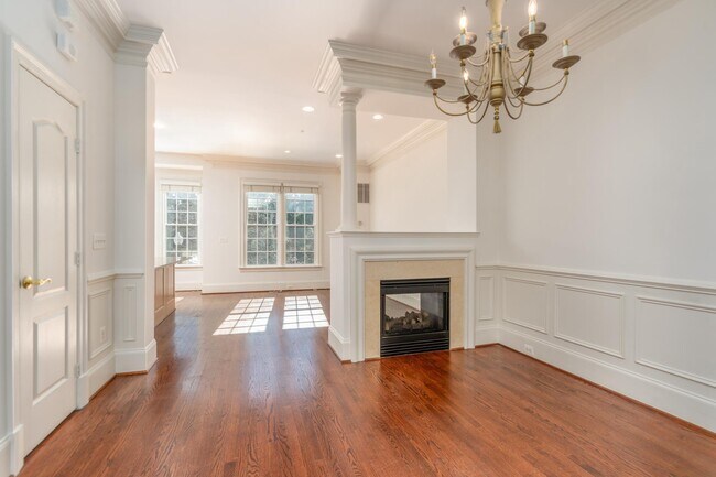 Photo - 720 Carpenter Rd