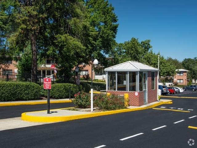 Campus Gardens