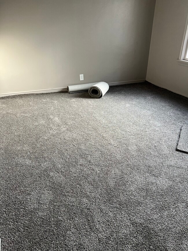 Photo - 2401 Van Buren Ave Unit 2401 Van Buren