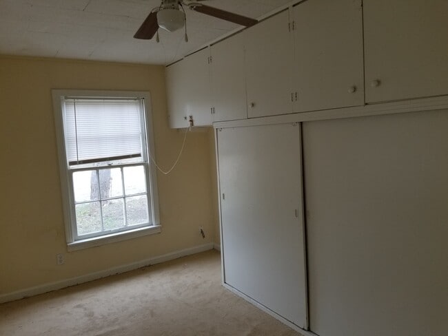 Photo - 111 E 11th St
