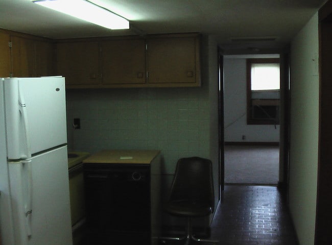 Building Photo - 538 W Exchange St Unit 2 FL