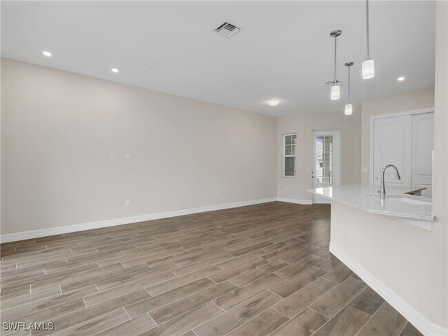 Photo - 268 Indies Dr E Unit 201