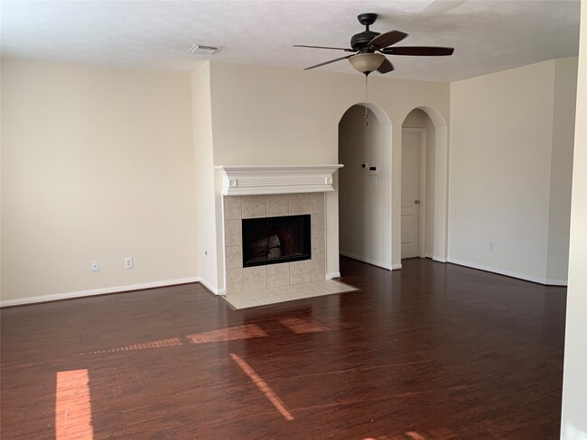 Photo - 17507 Colony Creek Dr