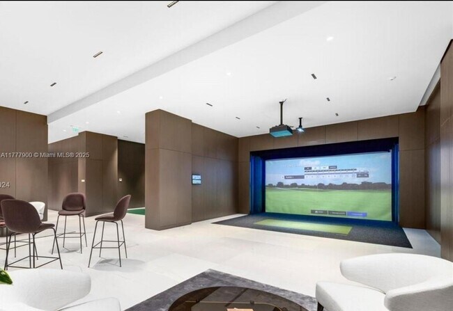 Photo - 300 Biscayne Blvd Way