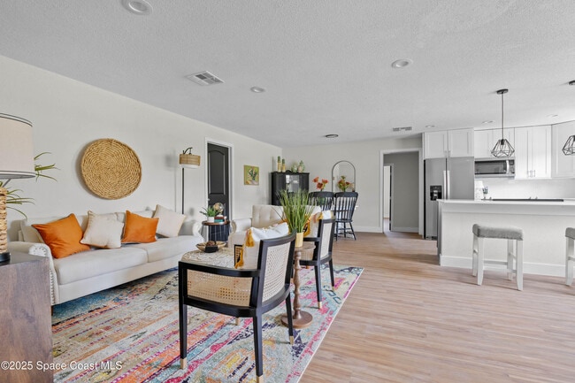 Photo - 1108 Vineland St