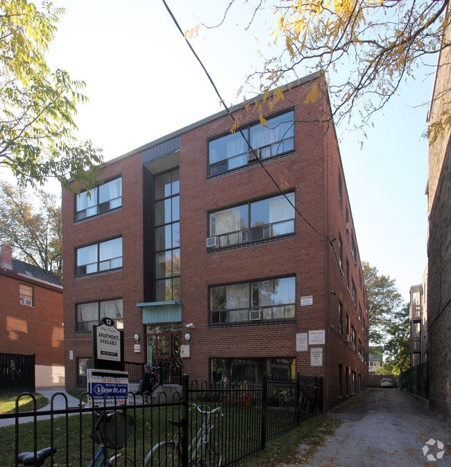 Building Photo - Elm Grove Apartments