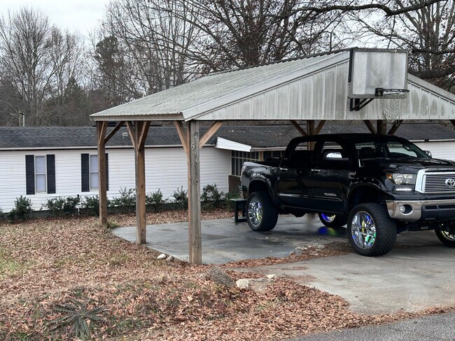 Photo - 546 Burnett Dr Casa