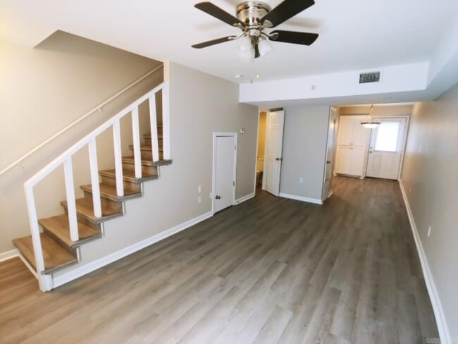 Photo - 2200 Fort Roots Dr